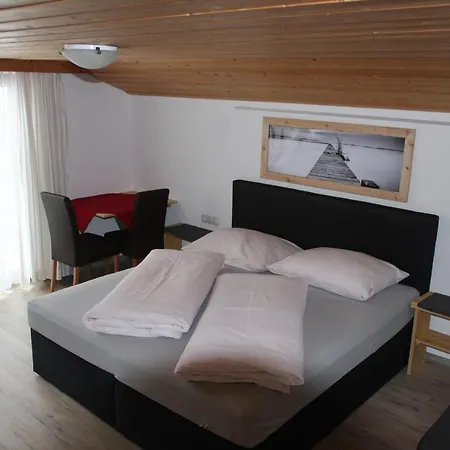 Ferienwohnung Haus Eckhart Kaunertal Zimmer foto